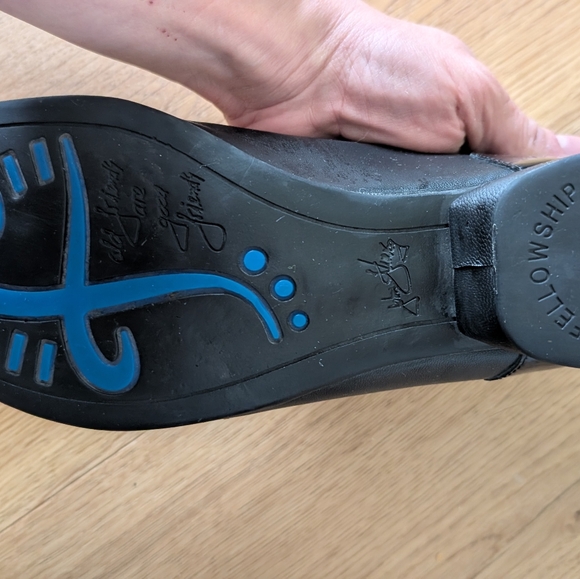 John Fluevog Darby Shoes - Picture 5 of 7